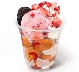 いちごパフェ（自家製ベビーカステラとアサイーボウルの店 Tiny Treats ●ひとくちの幸せ●）