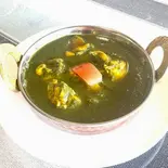 ほうれん草チキンカレー Spinach Chicken Curry(INDIAN DINING CAFE SAFFRON)