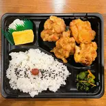 カレー唐揚げ弁当(からあげ金と銀 足立入谷店)