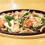 ホルモン鉄板 Iron Plate Offal（居酒屋亀屋 平尾店）