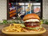 テリヤキ月見バーガー【TERIYAKI TSUKIMI BURGER】（創業21年プレミアムバーガーの店 UNCHAIN DINER）