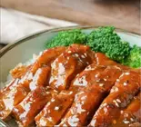 酱汁鸡腿饭 鶏モモの醤油煮込み丼（ビャンビャン麺 朋友）
