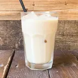 アイスロイヤルミルクティー Iced Royal milk tea（BONDICAFE NAKAMEGURO(ボンダイカフェ ナカメグロ)）