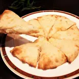 塩辛チーズナンSサイズ Siokara cheesenan（E Masala）