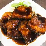 揚げ角煮の黑酢かけ(酔香園)