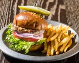 WP アメリカンバーガー WP Burger(ウルフギャング・パック キッチン+バー 武蔵小杉店)