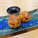 大粒！粗挽き肉 揚げ焼売 (2個)【酢醤油】（大分 とり天 豚天 天洋軒 清水店）
