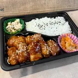 豚バラ肉豆腐弁当(【お惣菜とお弁当のお店】デリフェリーチェ)