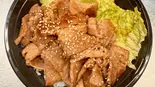 カルビ丼（池下ホルモンセンター）