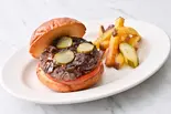 プレーンバーガー (フレンチフライ付き)Plain Burger  with French Fries（TEDDY BROWN テディブラウン広尾）