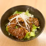 カルビ丼（大衆焼肉 Kenbow）