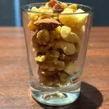 トリュフ風味のミックスナッツ（俺のイタリアン 歌舞伎町）