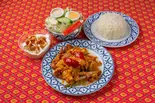 プーパッポンカレーセット(タイ米・野菜サラダ・デザート付き)(タイ王国レストランルンルアン タイ菓子処)