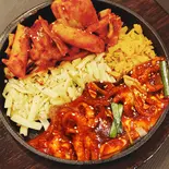 旨辛チュクミ炒め＆チーズタッカルビ（ソウル食堂）