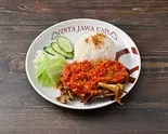 Nasi Bebek Geprek 揚げダックの辛いサンバル和え(CINTA JAWA CAFE 大宮店)