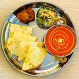 バターチキンチーズナンセットbutter chicken  cheej naan set（dilli place）