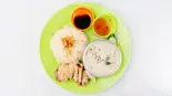 グリーンカリー＆海南チキンライスコンビ(蒸し) Green Curry ＆ Malaysian Chicken Rice Combo（マレーシア屋台料理 ちりばり 五反田本店）