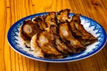 俺流一口餃子8個(俺流餃子楼 新宿東南口店)
