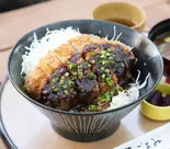味噌かつ丼（池下カフェ 花ごよみ）