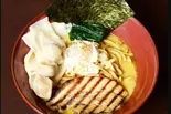 ワンタン入りカレーラーメン Wonton Curry Ramen（西麻布しゅういち 等々力店）