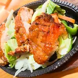 タンドリーチキン(1つ)(Tandoori chicken )（ネパールインドレストランマナスル）