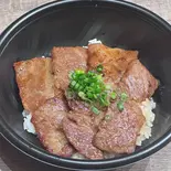 かみふらの和牛のリブロース丼(北海らむしゃぶ×厳選ぶたしゃぶ 菜々亭)