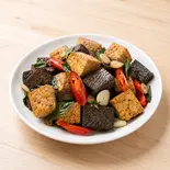 ガーリック風 豆腐干と米血（池上木片弁当）