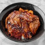 厚切り豚丼【関脇/大盛】（こだわり豚丼の店 豚番付【TwoHands】）