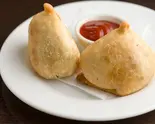 ベジタブルサモサ Vegetable Samosa（Red pepper）