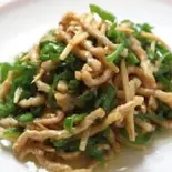 チンジャオロース（中国飯店 福龍門）