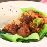 牛バラご飯 (牛腩飯)(広東料理 港味)