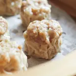 自家製蒸しシューマイ (5個入り)(中華料理 嘉楽飯店 荻窪店)