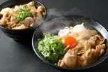ご飯特盛無料！旨辛肉玉まぜそば・旨辛スタミナ丼セット（肉玉そばおとど新宿二丁目店）