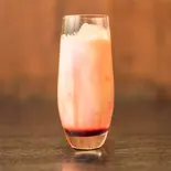 ストベリーラッシー STRAWBERRY LASSI（インド料理シュプリームキッチンアンドバー）
