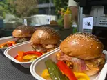 ベーコンチーズバーガー(ピクルス付き)/ Bacon Cheese Burger with Homemade Pickles（THE DEMEKEN BURGER）