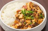 麻婆豆腐丼（台湾料理 営業中 東三国店）