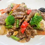 牛肉の黒胡椒炒め:黑胡椒牛肉（四川中華料理 - 東方紅）