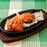 タンドリーチキン1本 Tandoori Chicken - 1 Piece（パリワール 新大阪店 (PARIWAR)）