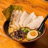 チャーシュー豚骨ラーメン（麺屋参壱）