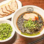 黒博多チャーシューメン Black Hakata Roast Pork Fillet Noodles（博多ラーメン 長浜や 本郷三丁目店）