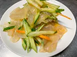 クラゲとキュウリの葱油和え（興福楼）
