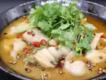 【四川酸菜魚】白身魚と四川漬け野菜煮込み（薬膳しゃぶしゃぶ 小尾羊 銀座店）
