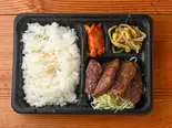 焼肉弁当100g（焼肉ホルモン牛龍 南葛西店）