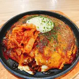 広島お好み豚キムチ焼(豚、麺、キムチ)【マヨ】（【関西風＆広島風お好み焼き・鉄板焼き】 桜家）