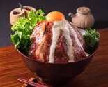 極上のローストビーフ丼【特上カルビ部位使用】(並/大/特大)（神保町ビーフ 墨田）