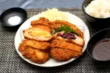 【チーズ＆梅しそ】熟成八層重ねのカツ弁当（熟成八層重ねかつ八豚）