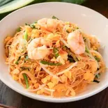 パッタイ【PADDTHAI】（インドアジアン料理＆バー SUNRISE）