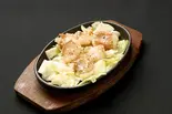 白の牛ホルモン鉄板焼き(塩だれ)(ホルモン専門店 此乃美)