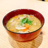 ごろごろ野菜と豚肉の自家製豚汁【大】（【定食弁当】松竹亭 清水店）