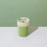 抹茶ラテ with コールドフォーム (Iced) Matcha Latte with Cold Foam(ブルーボトルコーヒー 福岡天神カフェ)